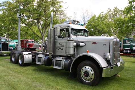 Basic Bootstrap HTML Template